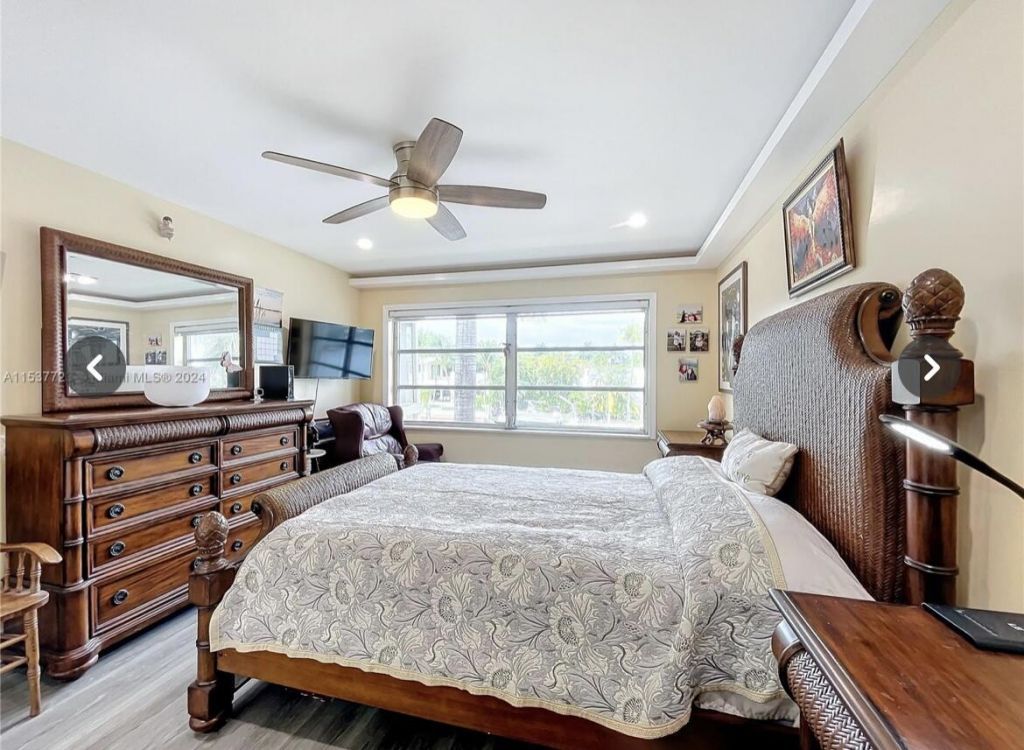 460 Paradise Isle Boulevard, Unit 205, Hallandale Beach, FL 33009 Photo