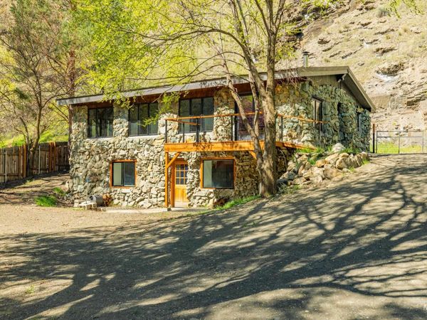 543 N Main, Riggins, ID 83549