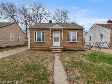 25713 Penn Street, Dearborn Heights, MI 48125