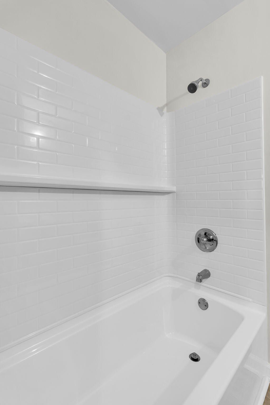 104 Dahlia Place Photo 13