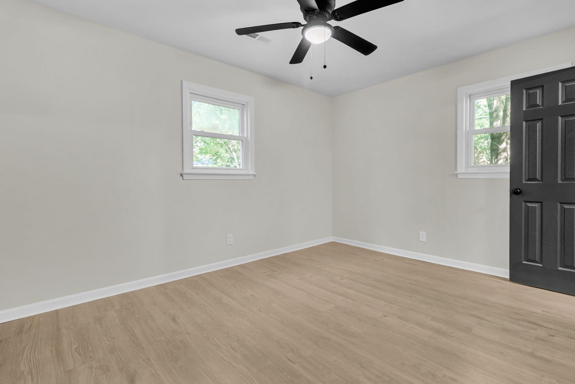 104 Dahlia Place Photo 16