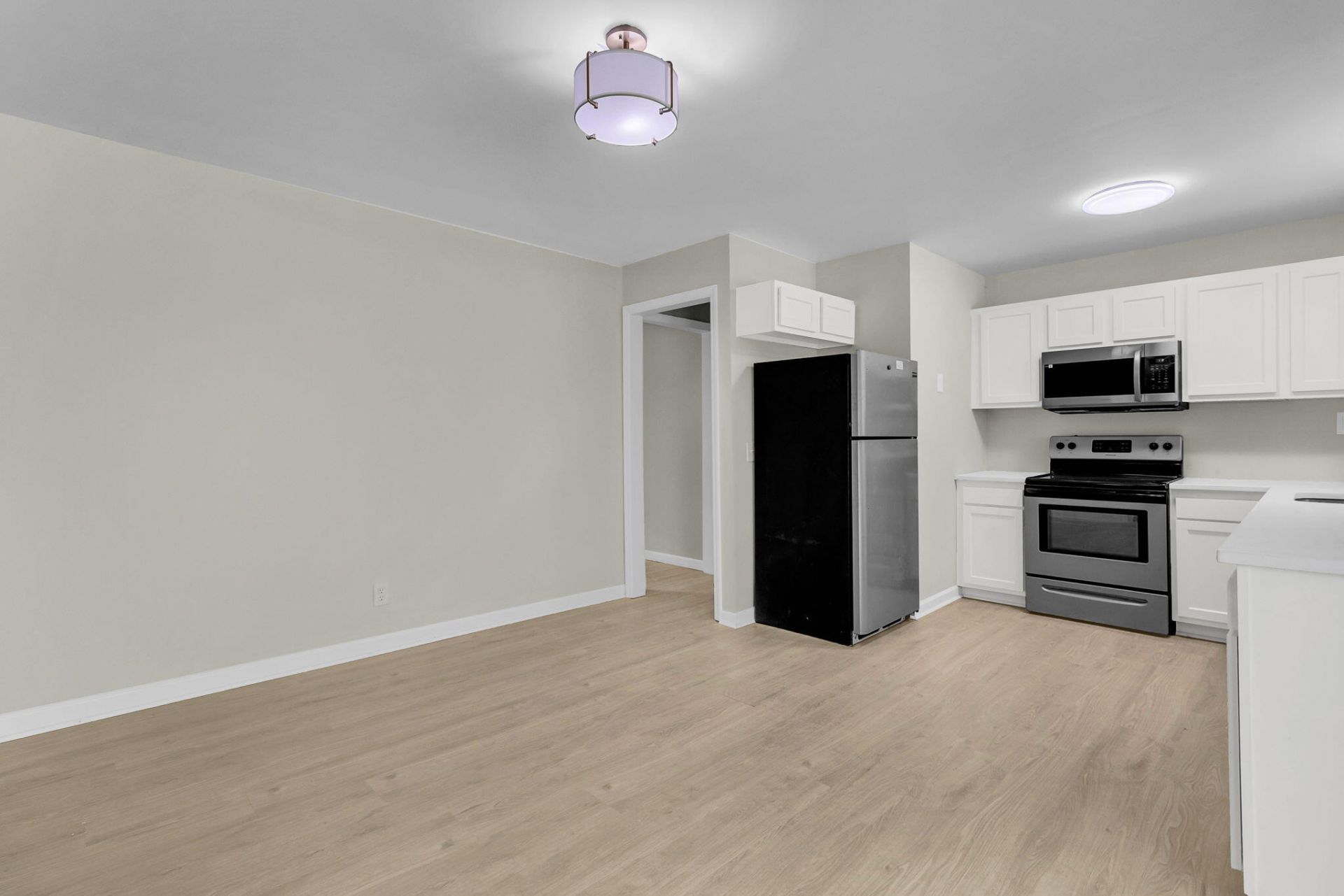 104 Dahlia Place Photo 9