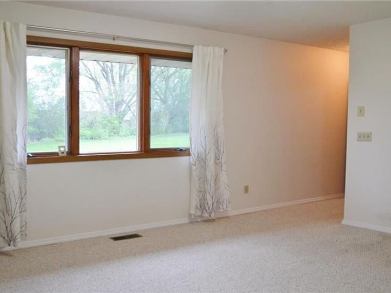 1031 Armsgate Road, Springfield, OH 45503 Photo 17