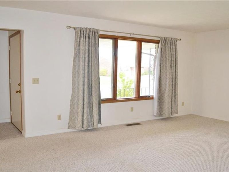 1031 Armsgate Road, Springfield, OH 45503 Photo 4