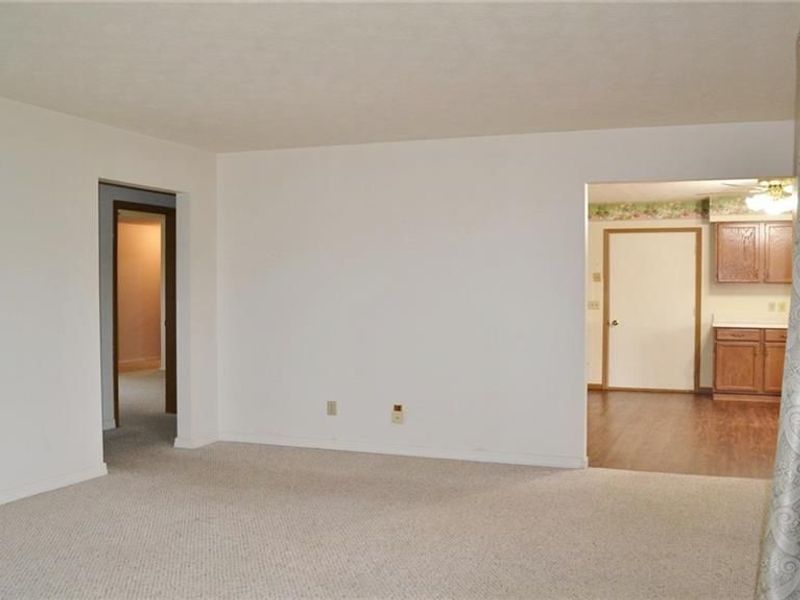 1031 Armsgate Road, Springfield, OH 45503 Photo 6