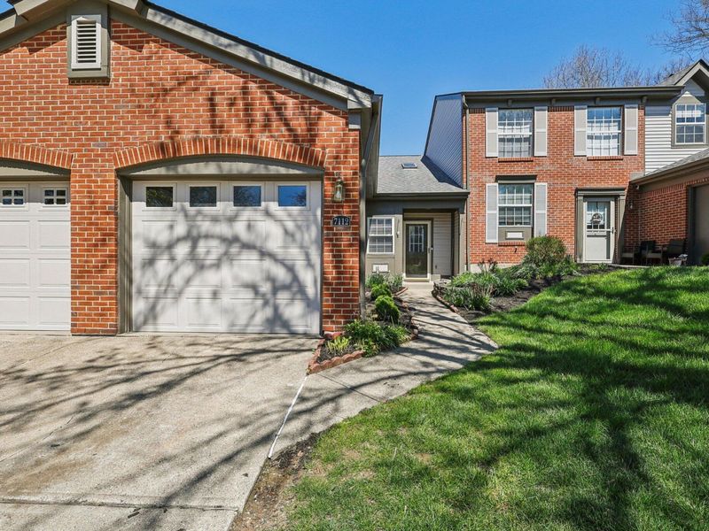 7112 Sweetwater Drive, Florence, KY 41042 Photo 4