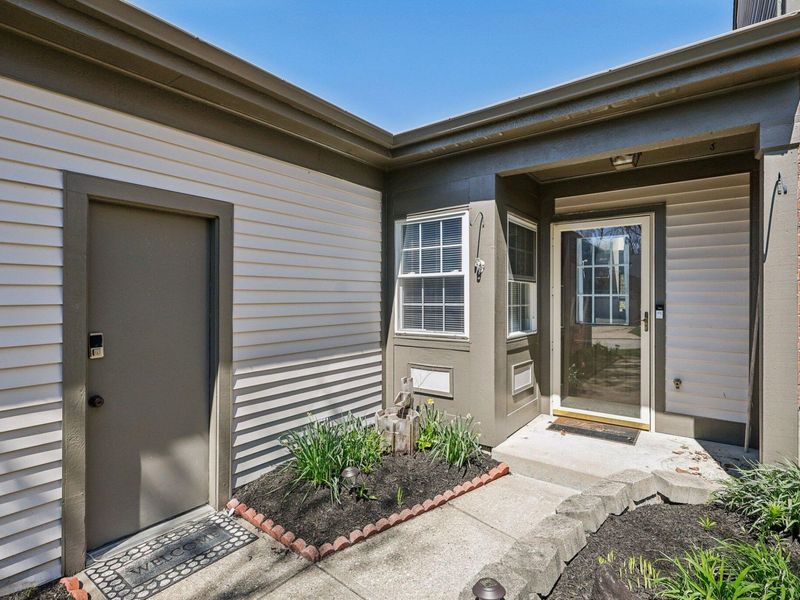 7112 Sweetwater Drive, Florence, KY 41042 Photo 5