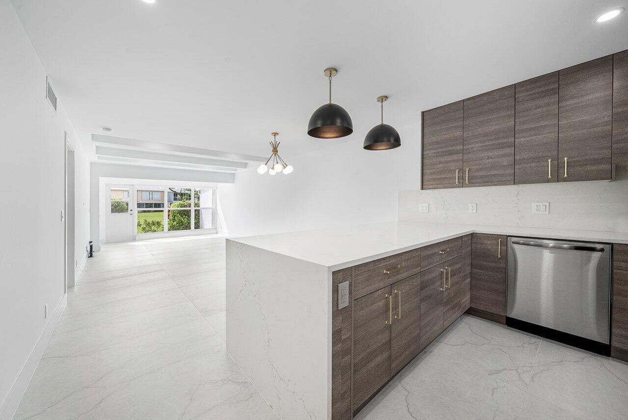 1541 NW 20th Avenue, Unit 101, Delray Beach, FL 33445 Photo
