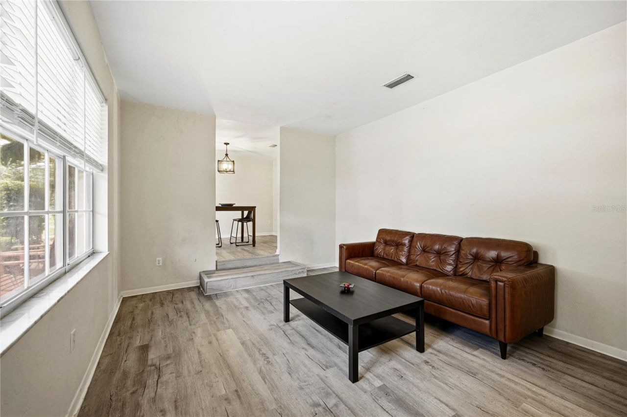 3900 NW 37th Place , Gainesville, FL 32606 Photo