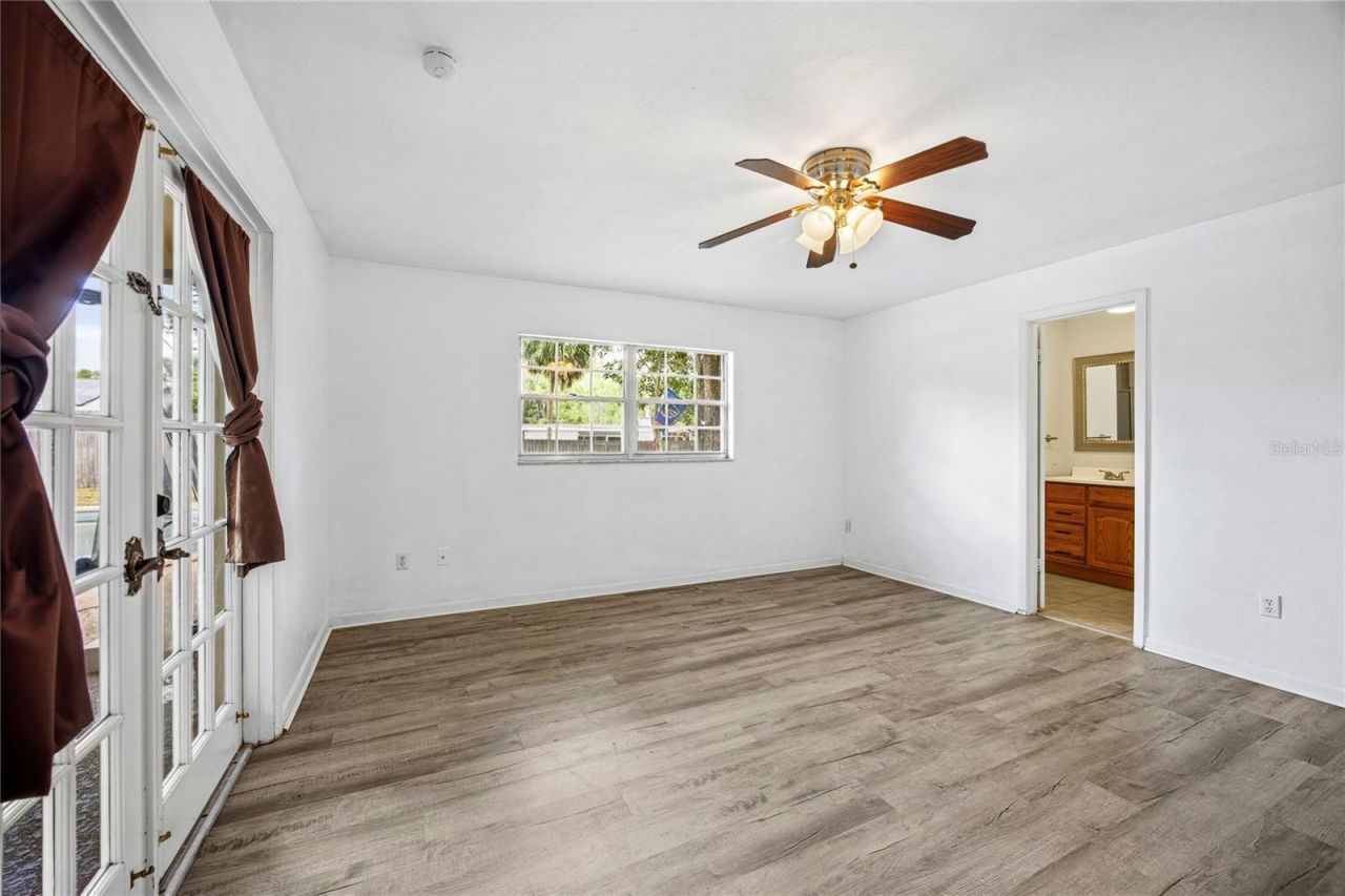 3900 NW 37th Place , Gainesville, FL 32606 Photo