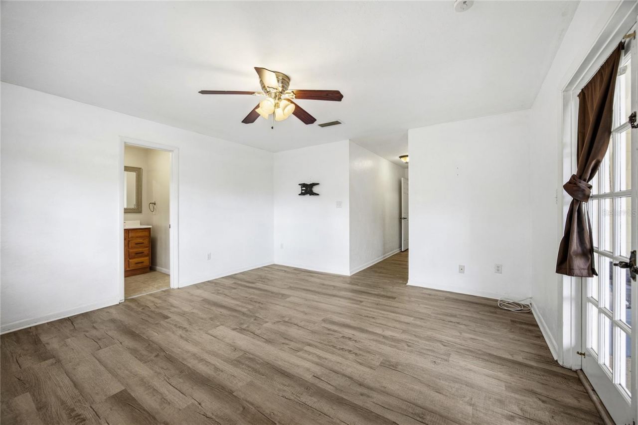 3900 NW 37th Place , Gainesville, FL 32606 Photo