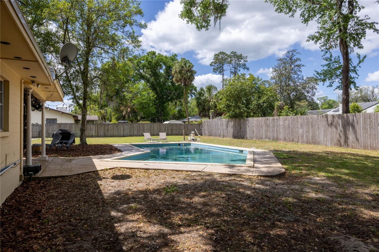 3900 NW 37th Place , Gainesville, FL 32606 Photo