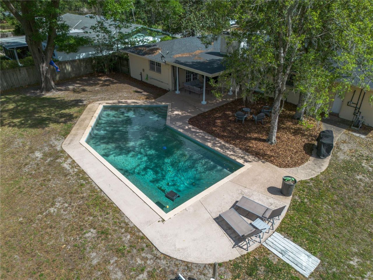 3900 NW 37th Place , Gainesville, FL 32606 Photo