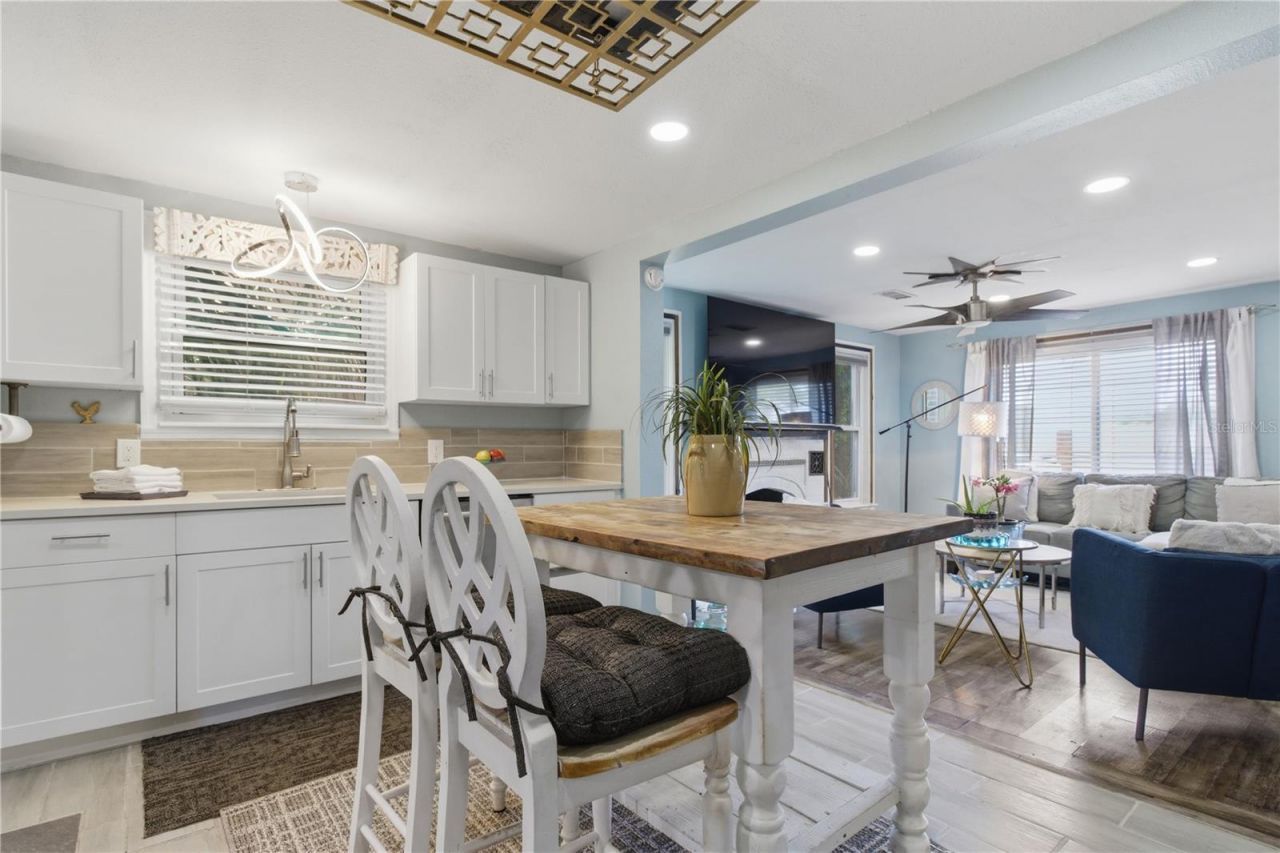 4831 Fairfield Avenue S, Saint Petersburg, FL 33711 Photo
