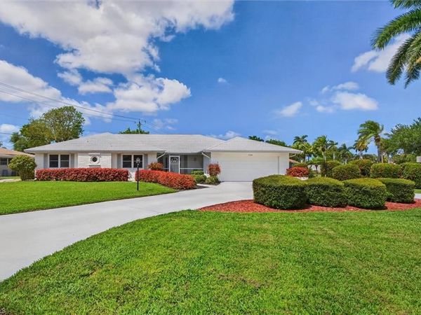 5148 Fairfield DR, FORT MYERS, FL 33919