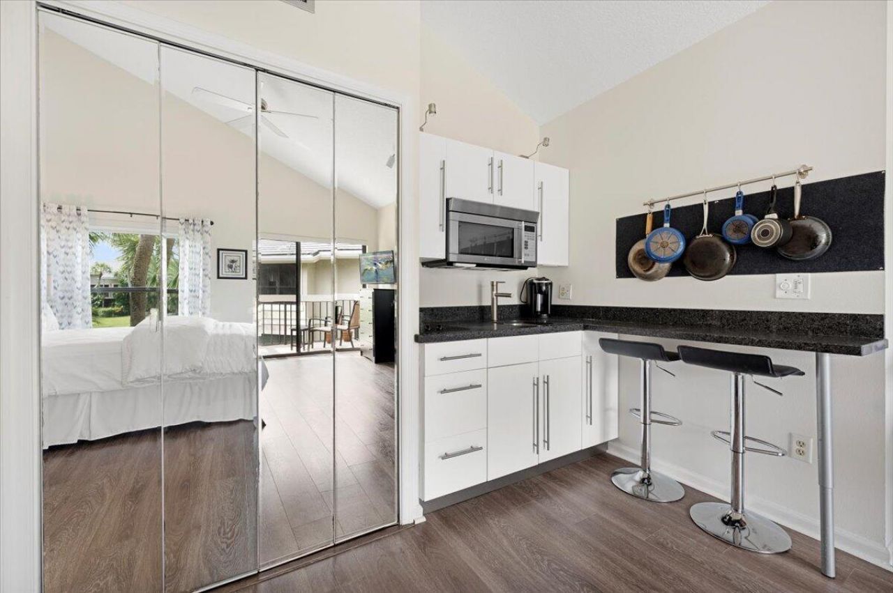 11863 Wimbledon Circle, Unit 524, Wellington, FL 33414 Photo