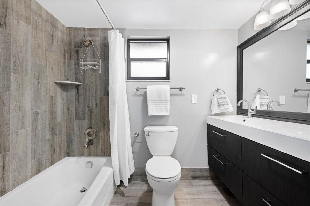 11863 Wimbledon Circle, Unit 524, Wellington, FL 33414 Photo