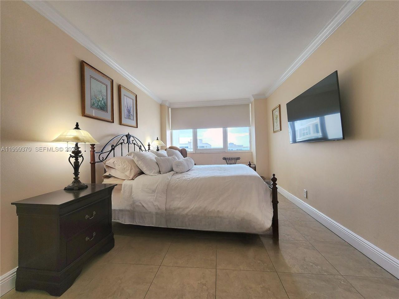 2030 S Ocean Dr, Unit 1402, Hallandale Beach, FL 33009 Photo