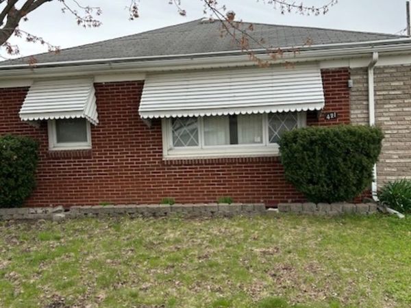 421 4th Street E, Milan, IL 61264