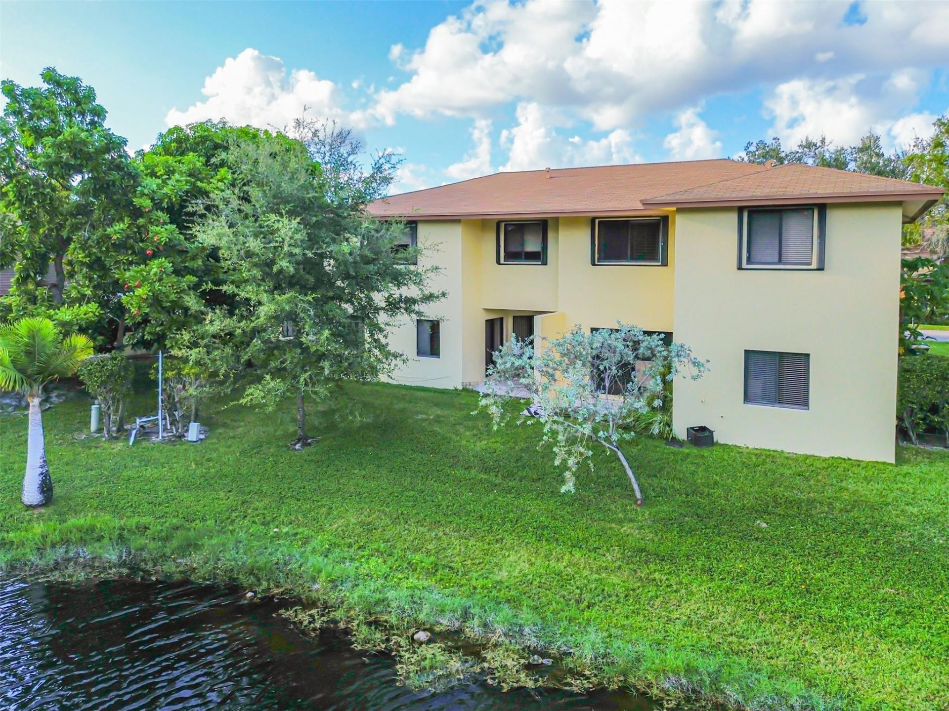 6094 Live Oak Court, Unit B, Tamarac, FL 33319 Photo
