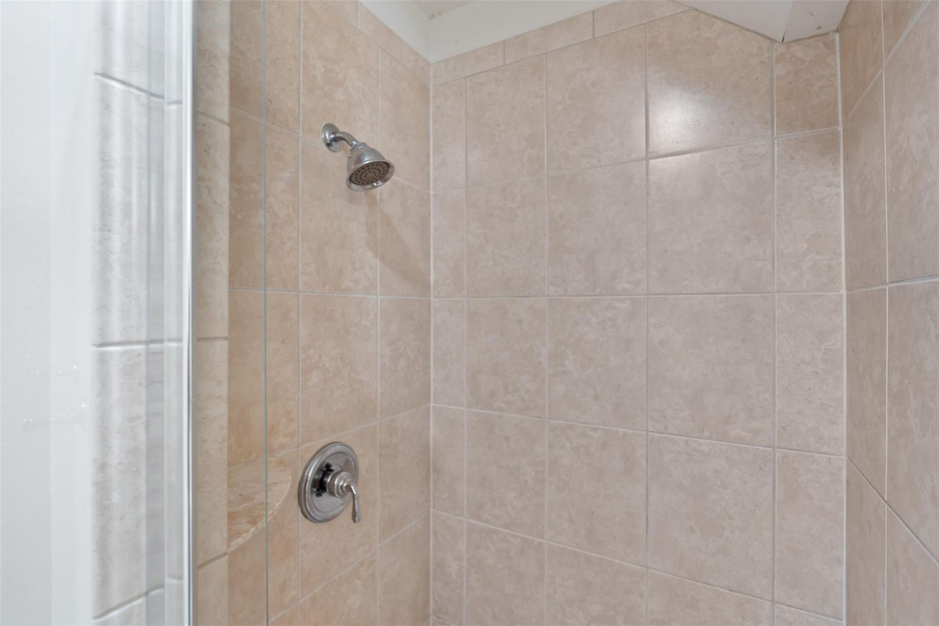 6094 Live Oak Court, Unit B, Tamarac, FL 33319 Photo