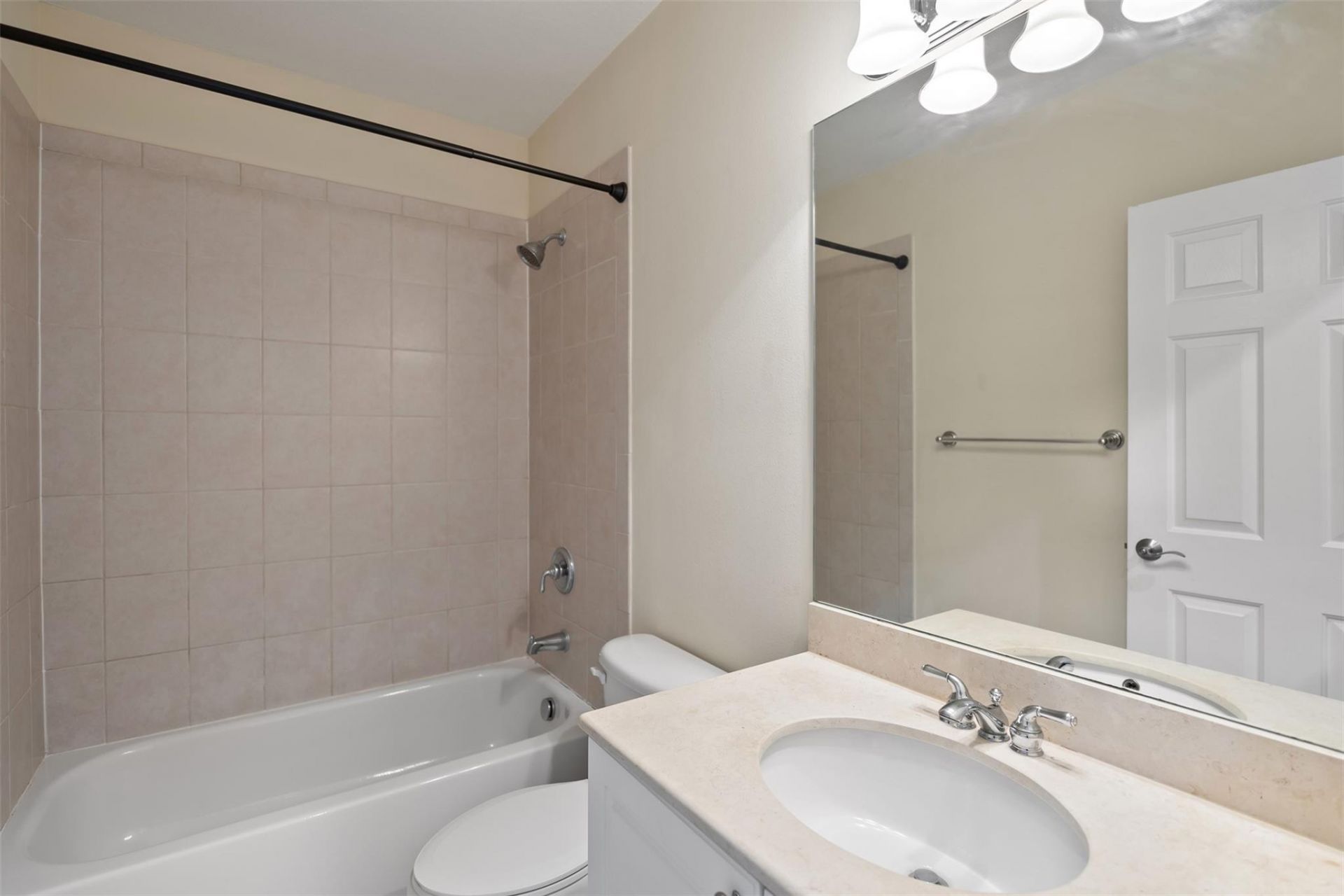 6094 Live Oak Court, Unit B, Tamarac, FL 33319 Photo