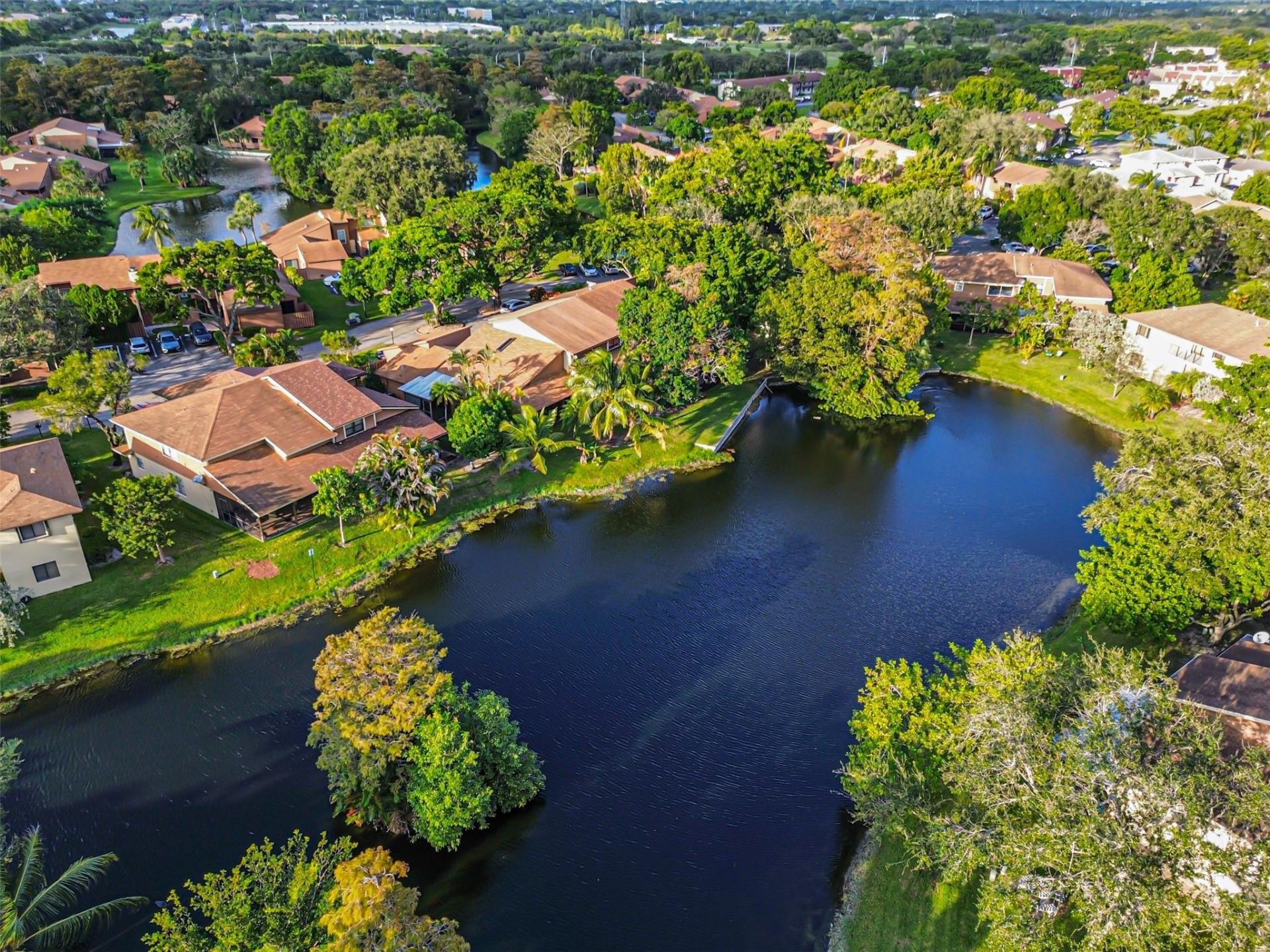 6094 Live Oak Court, Unit B, Tamarac, FL 33319 Photo