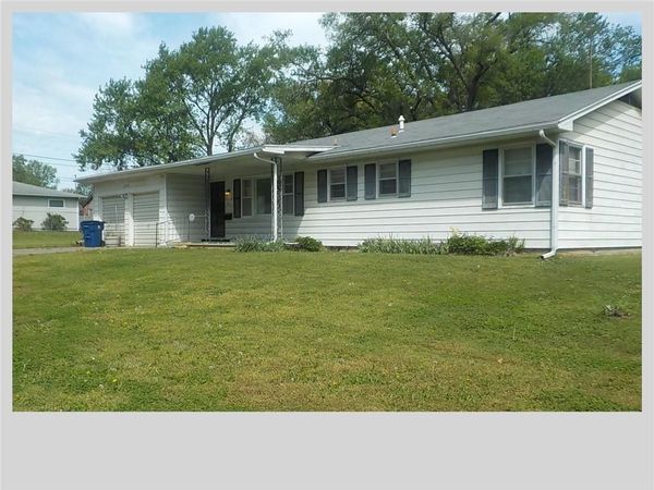 2502 Midland Avenue, Coffeyville, KS 67337
