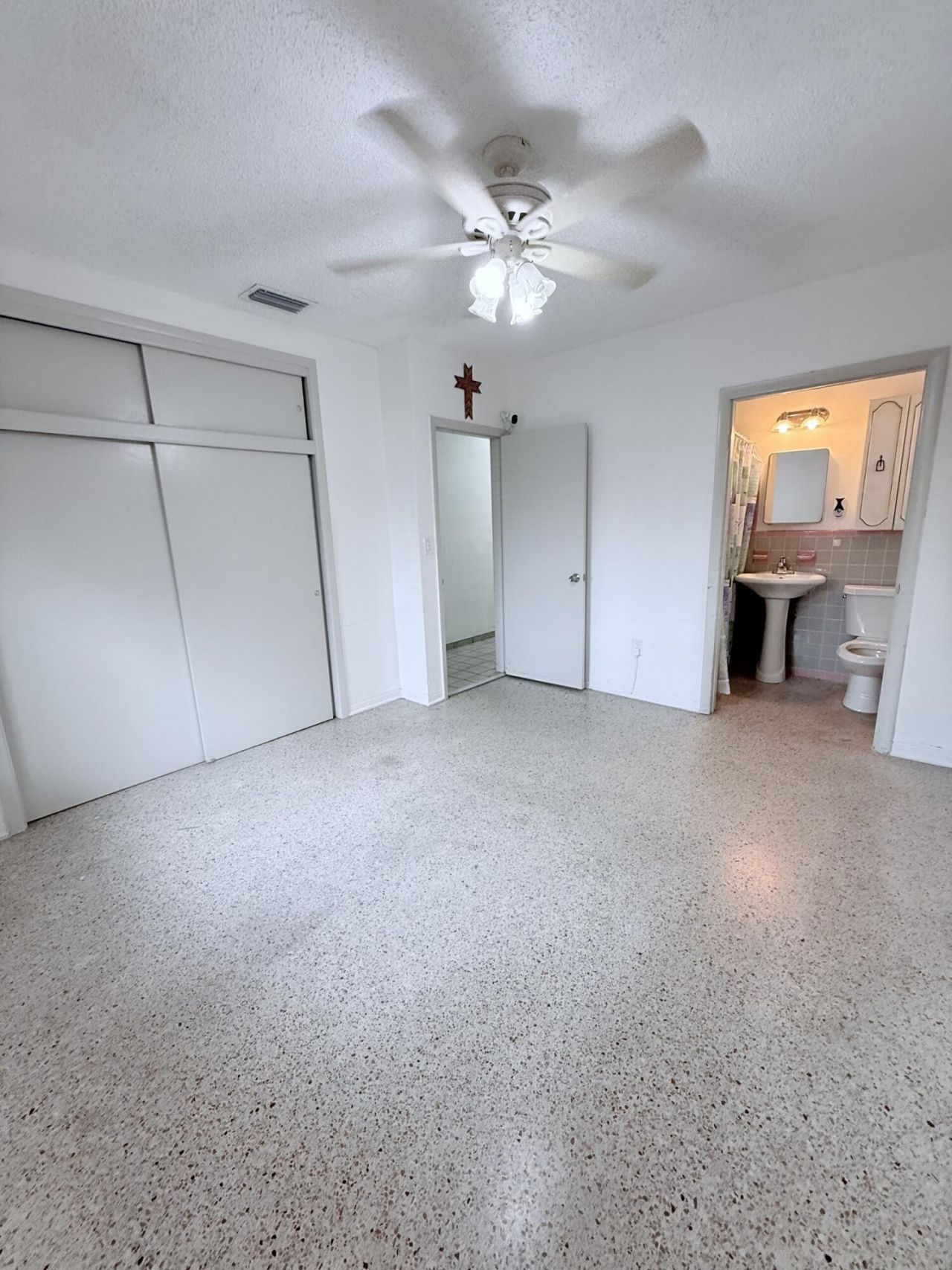 957 W 67th Street, Hialeah, FL 33012 Photo