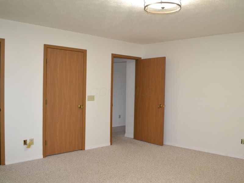 1031 Armsgate Road, Springfield, OH 45503 Photo 14