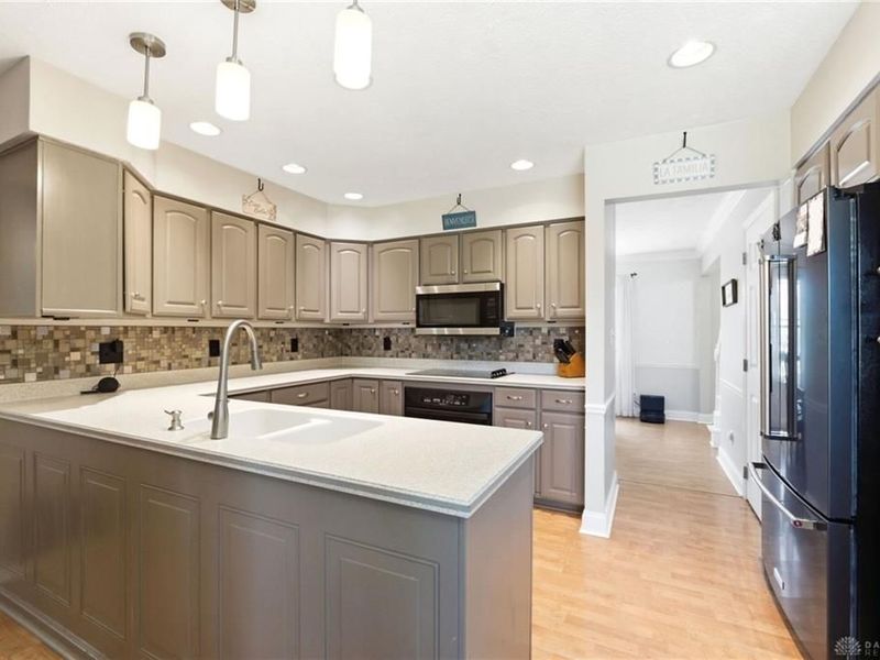 2439 Beechknoll Point, Washington Township, OH 45458 Photo 17