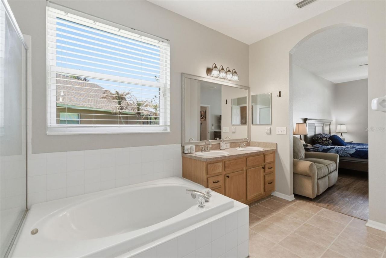 5832 Heronview Crescent Drive, Lithia, FL 33547 Photo