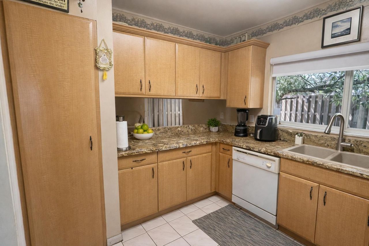 14209 SW 117th Terrace, Miami, FL 33186 Photo