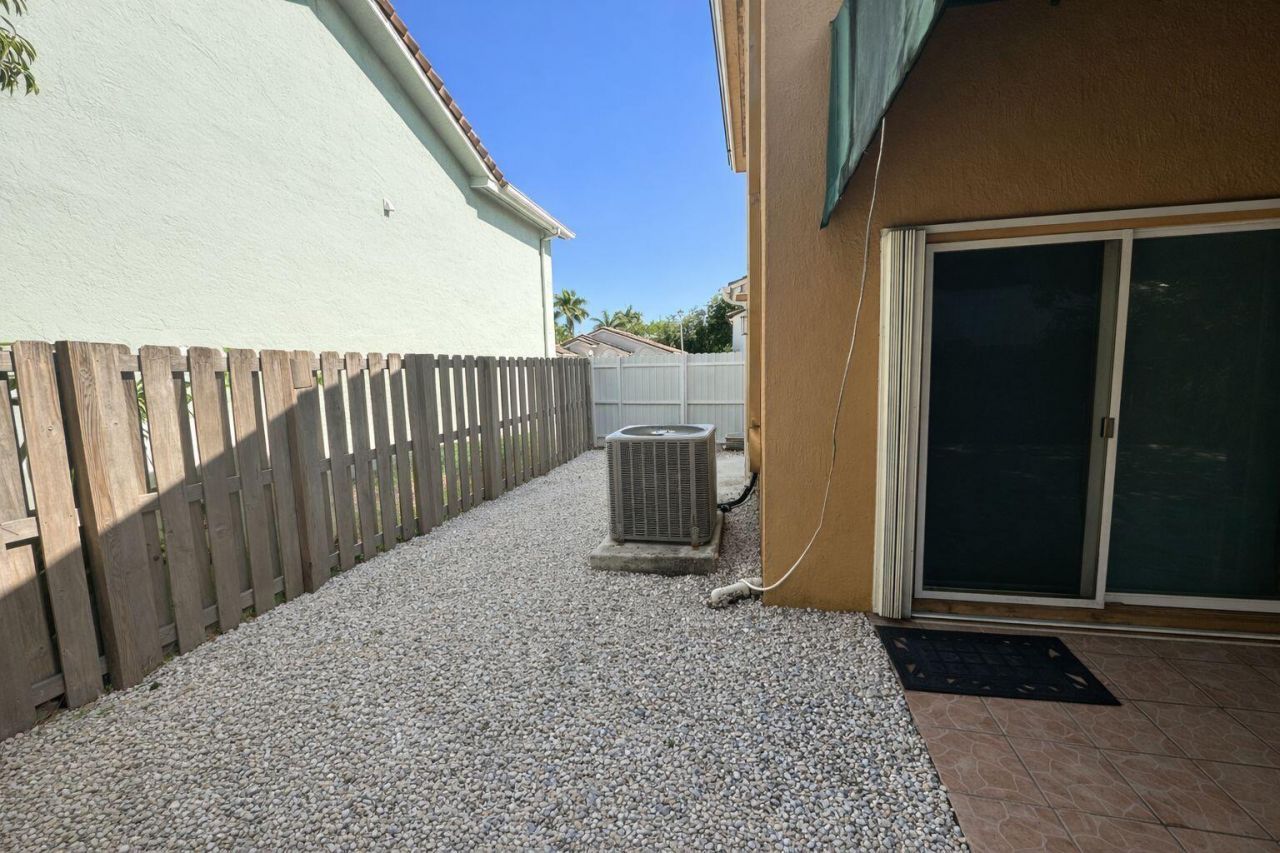 14209 SW 117th Terrace, Miami, FL 33186 Photo