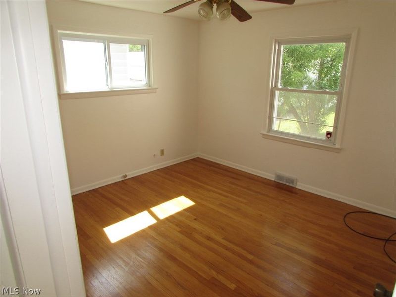 20732 APPLEGATE Road, Maple Heights, OH 44137 Photo 27