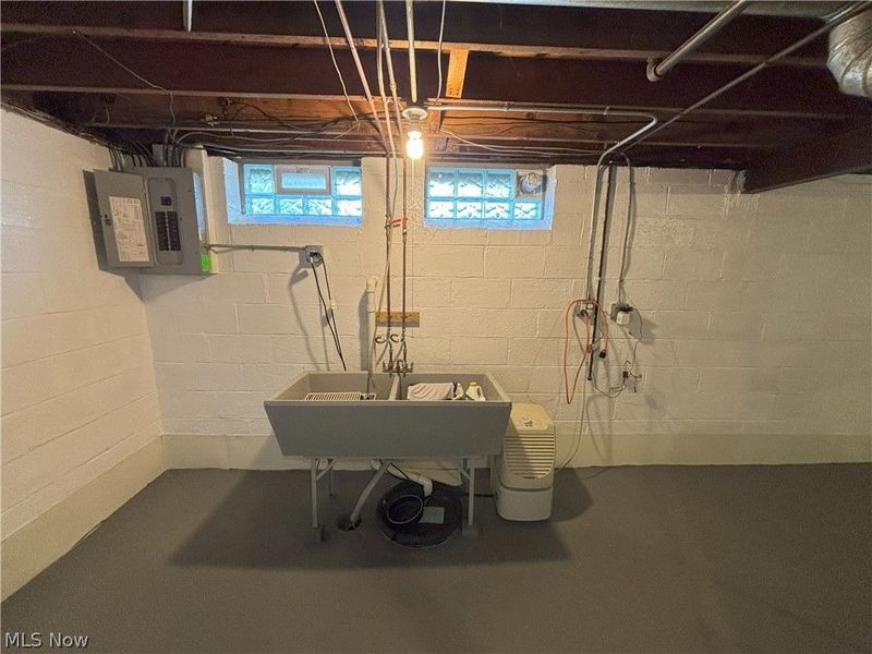 20732 APPLEGATE Road, Maple Heights, OH 44137 Photo 38