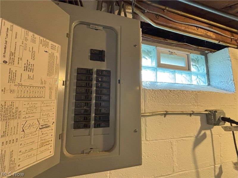 20732 APPLEGATE Road, Maple Heights, OH 44137 Photo 39