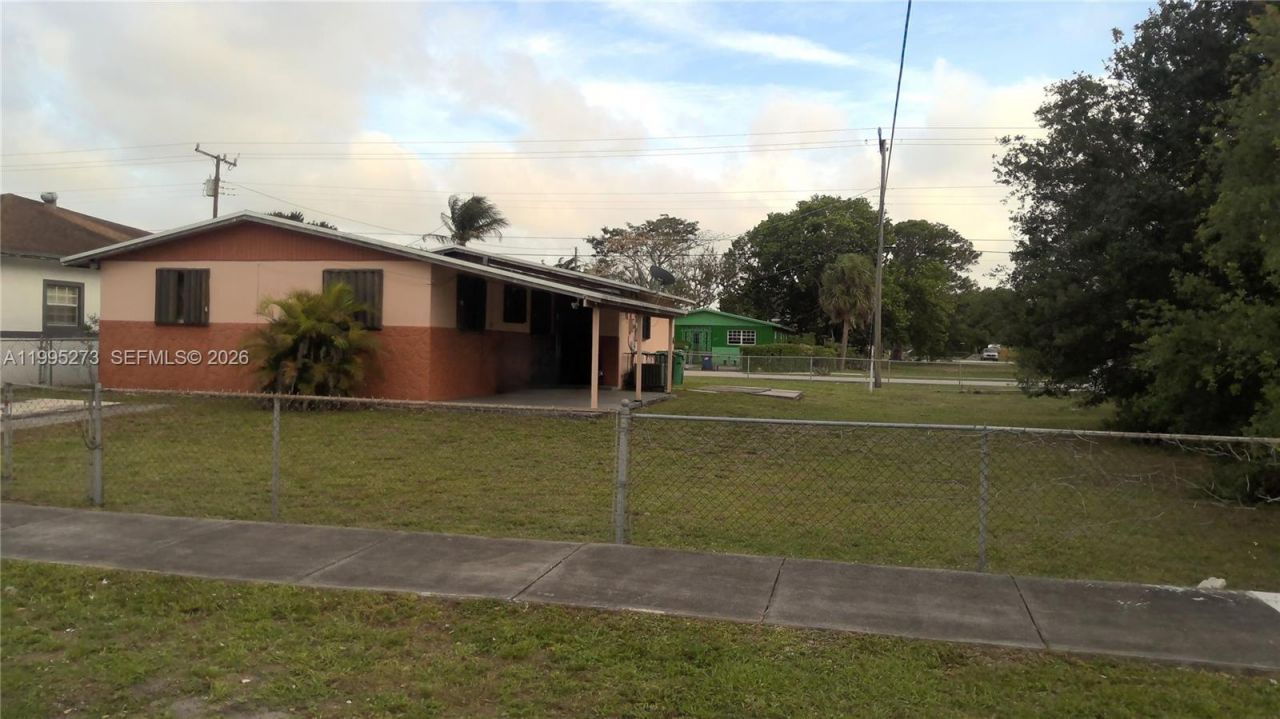 1671 NW 154th St, Miami Gardens, FL 33054 Photo