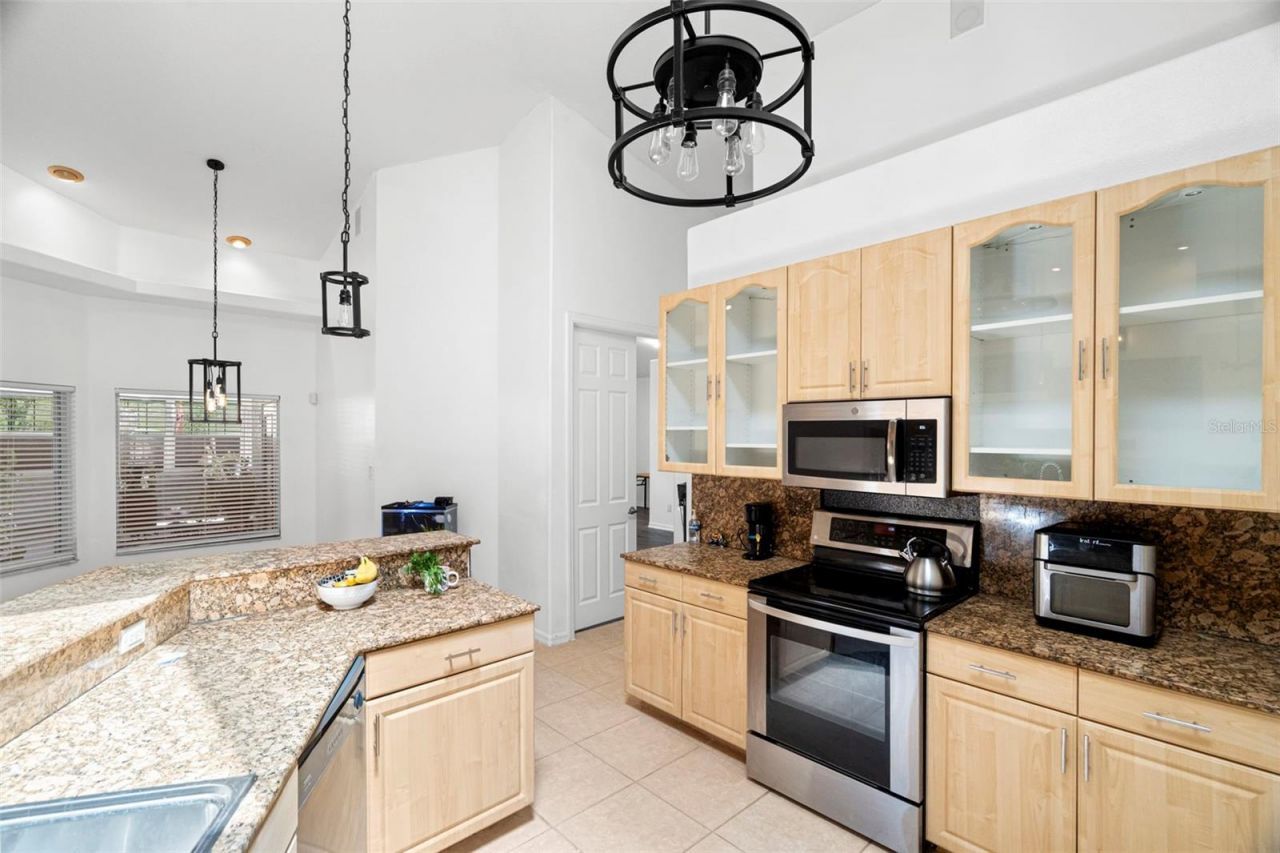 6702 Josie Drive, Seffner, FL 33584 Photo