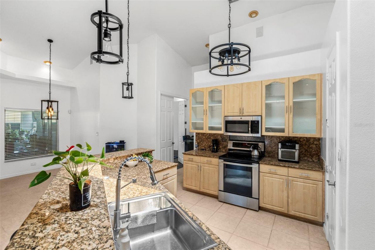 6702 Josie Drive, Seffner, FL 33584 Photo