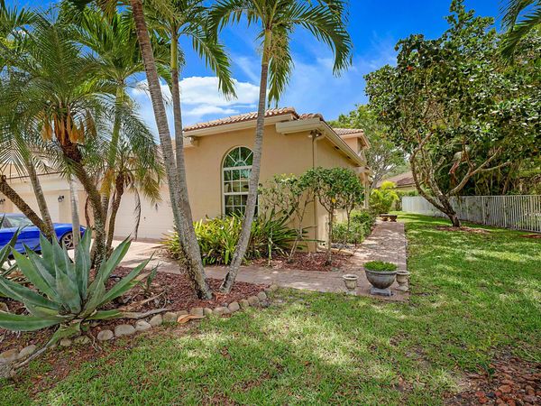 2568 Sandy Cay, West Palm Beach, FL 33411