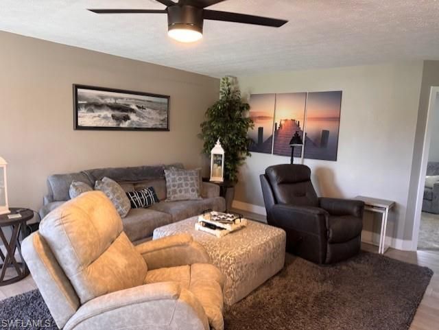 3928 SE 11th Pl, Unit 401, Cape Coral, FL 33904 Photo