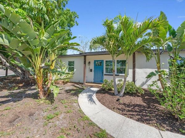 3997 MARLIN DRIVE SE, ST PETERSBURG, FL 33705