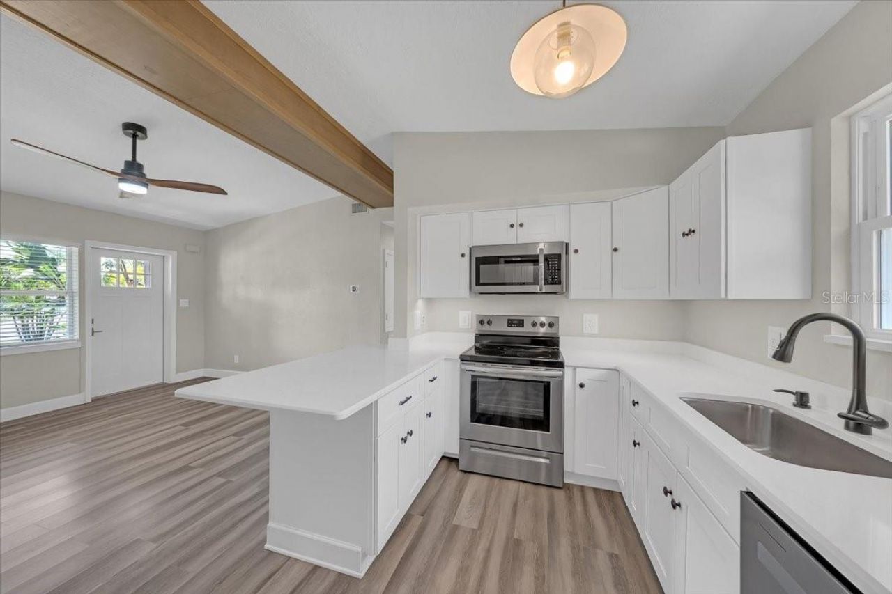 3997 Marlin Drive Se, Saint Petersburg, FL 33705 Photo