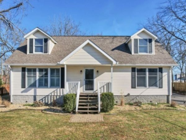 113 Caruthers Ave, Lebanon, TN 37087