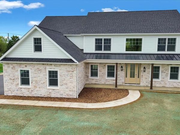 513 CHELTENHAM COURT, LITITZ, PA 17543