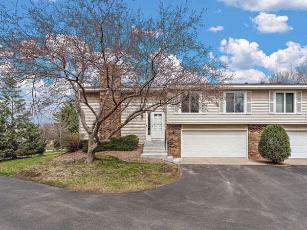 1621 W 140th Street, Burnsville, MN 55337