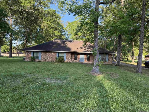5238 Lesage Dr, Greenwell Springs, LA 70739
