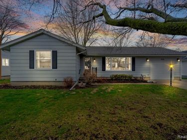 1918 Vine Street Vine Street, St. Clair, MI 48079