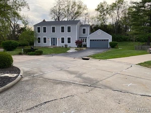 88 Honey Ridge Court , Unincorporated, MO 63304